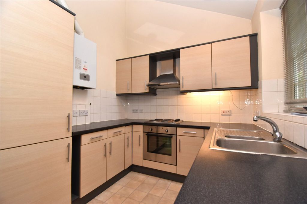 Property photo 3 of 14 Picture No. 18