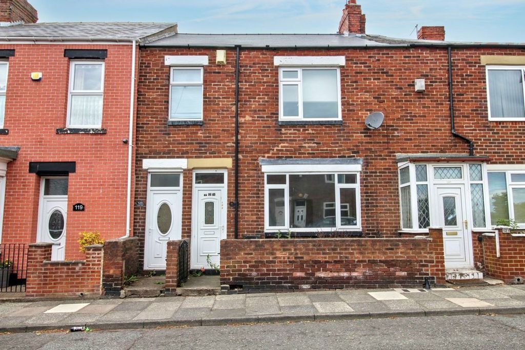 Property photo 1 of 5