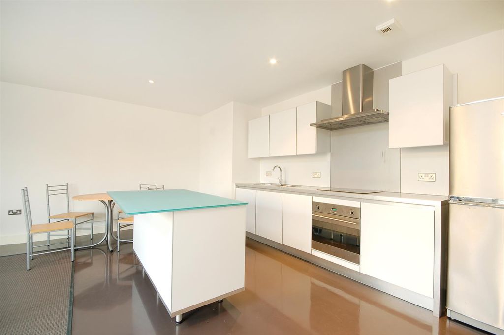 Property photo 2 of 7 Timber Yard Kitchen.Jpg