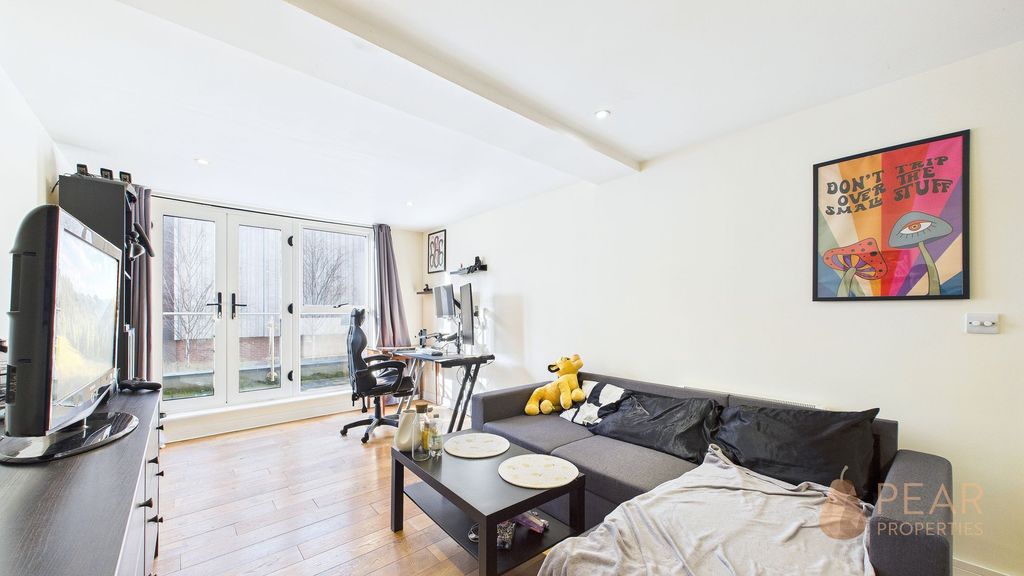 Property photo 2 of 7