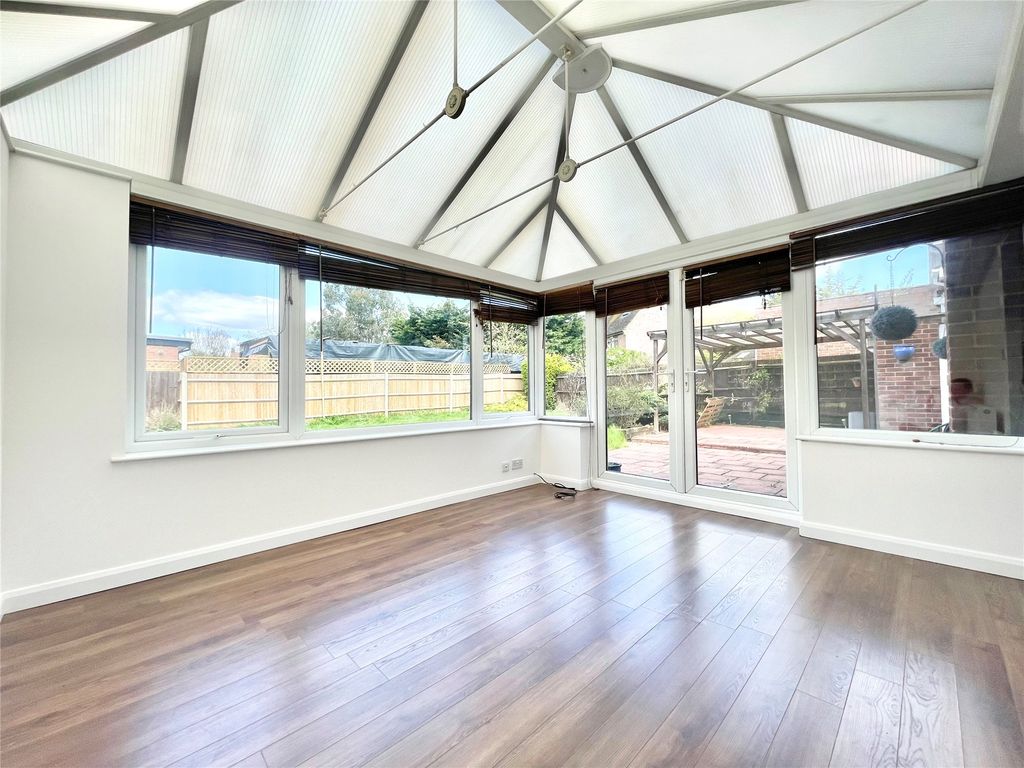 Property photo 2 of 15 Picture No. 02