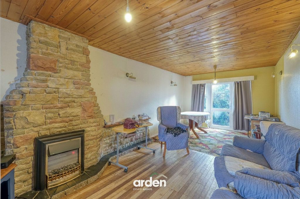 Property photo 3 of 14