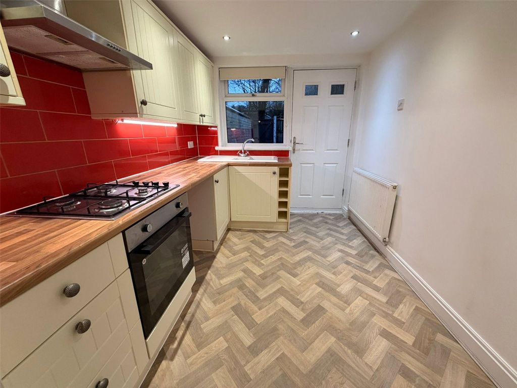 Property photo 3 of 17 Picture No. 04