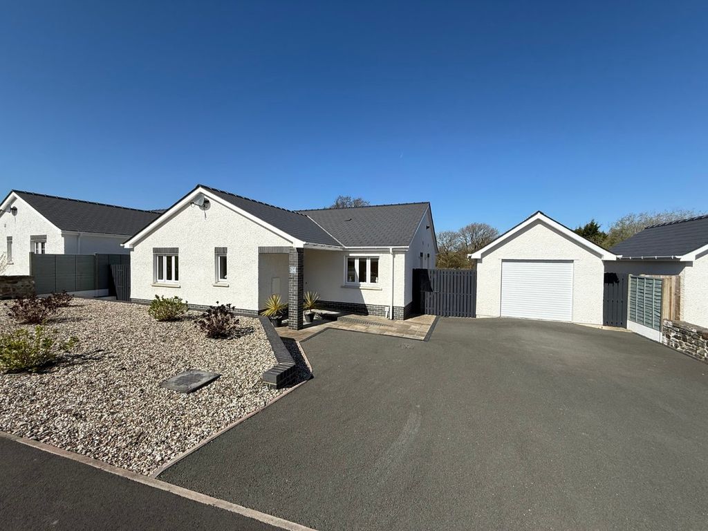 Property photo 1 of 30