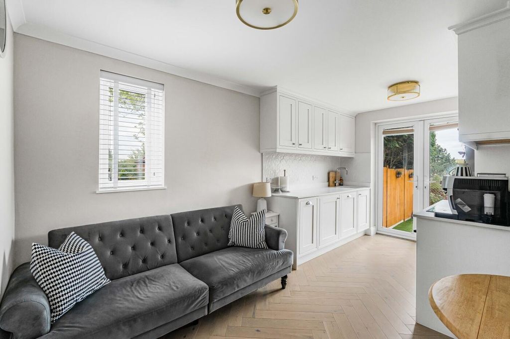 Property photo 2 of 12 Open-Plan Lounge / Kitchen