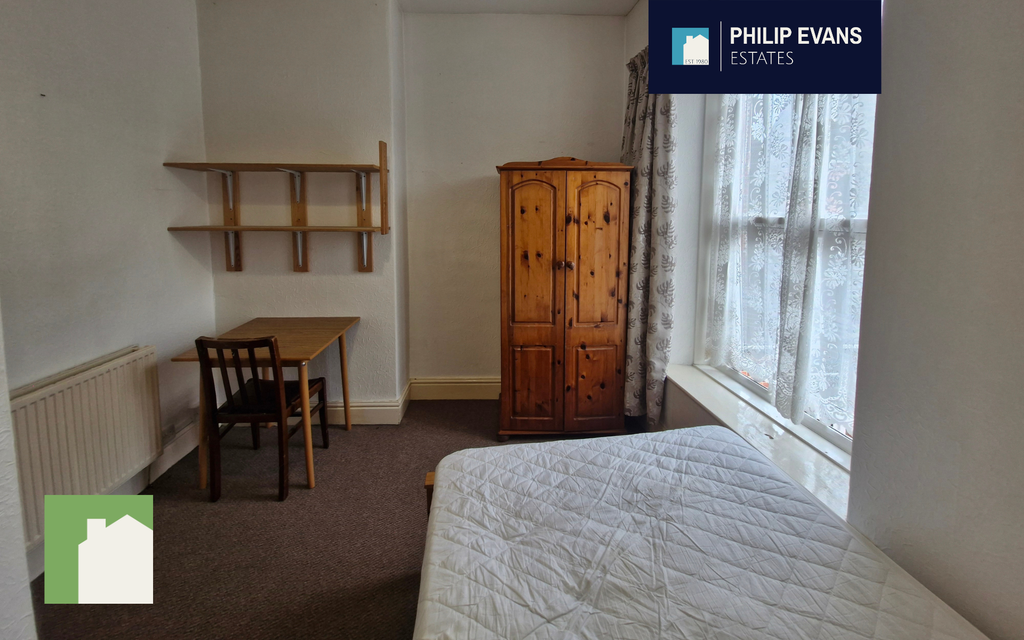 Property photo 2 of 3