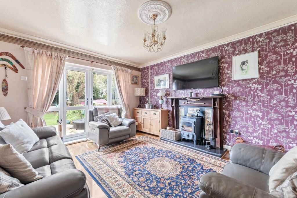 Property photo 3 of 41