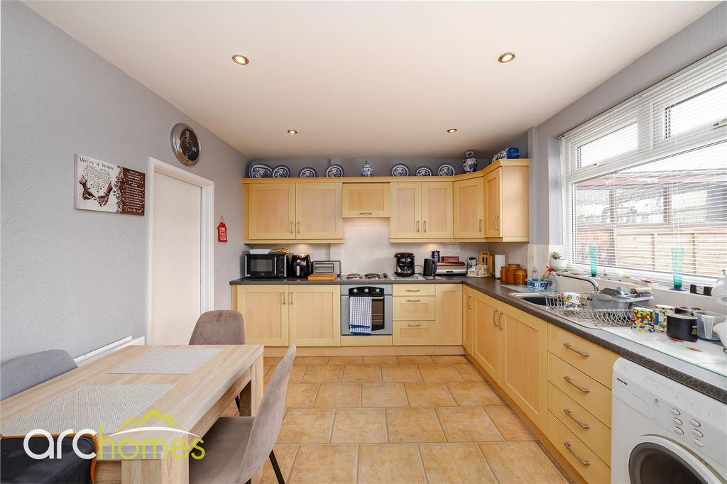 Property photo 3 of 18 Dsc00721-Edit.Jpg