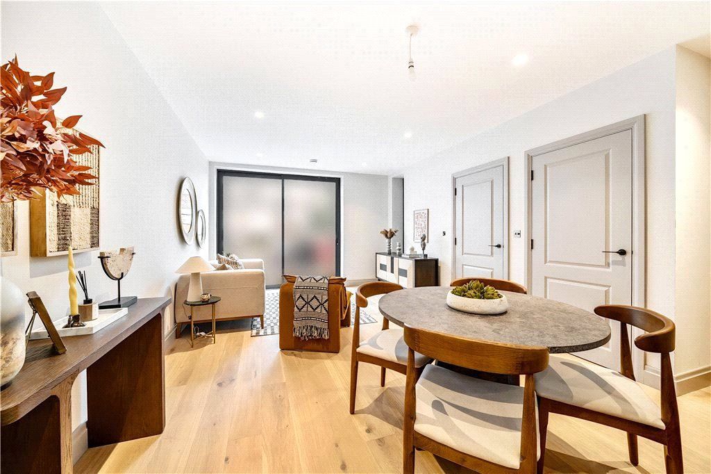 Property photo 1 of 16 Kitchen/Living Room