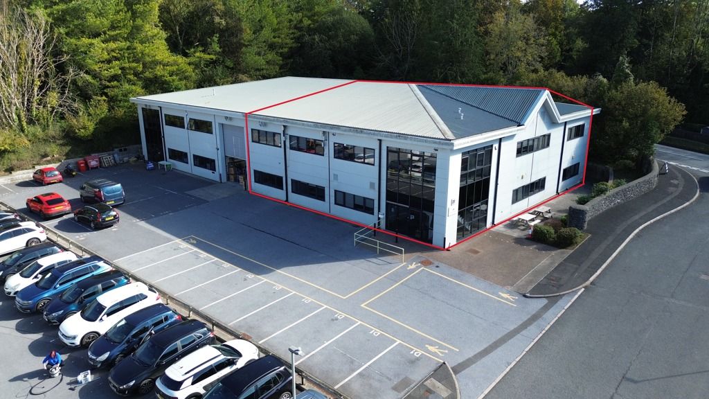 Property photo 1 of 6 Photo 5