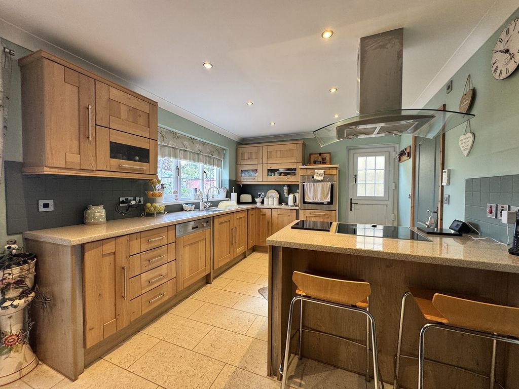 Property photo 2 of 31 Kitchen-Diner