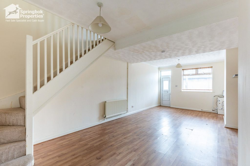 Property photo 3 of 20 Image 2