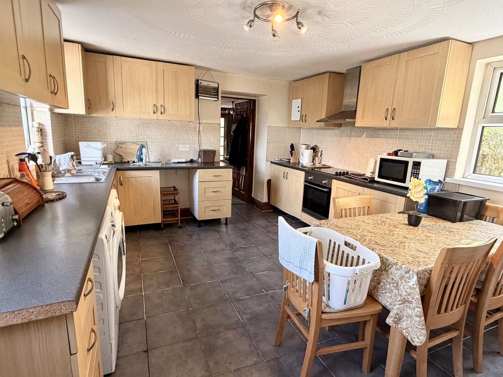 Property photo 3 of 14 Not Specified