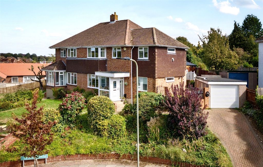 Property photo 1 of 24 Picture No. 34