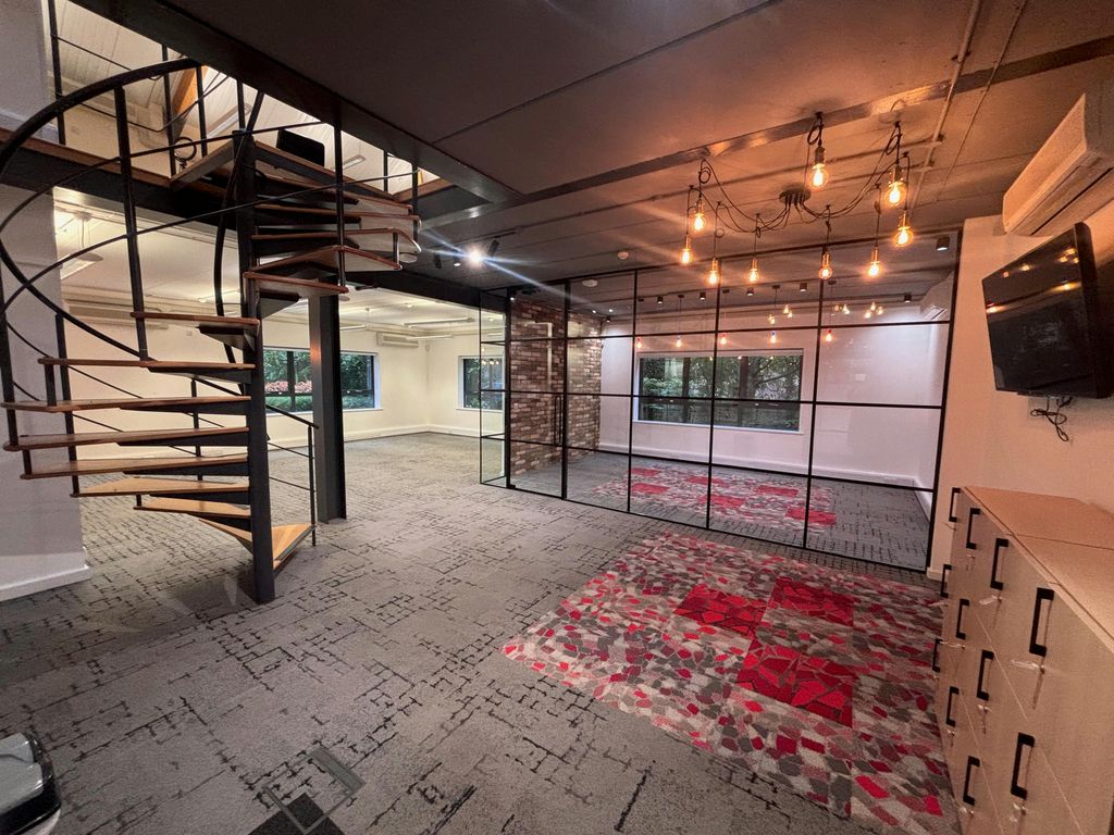 Property photo 2 of 35 Img_9133.Jpeg