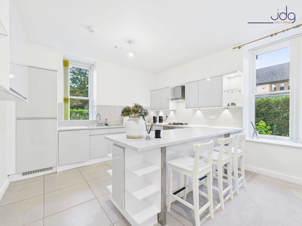 Property photo 2 of 14 Kitchen