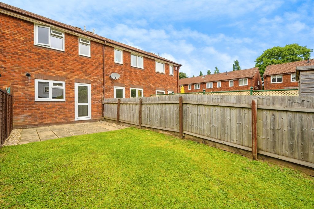 Property photo 2 of 17