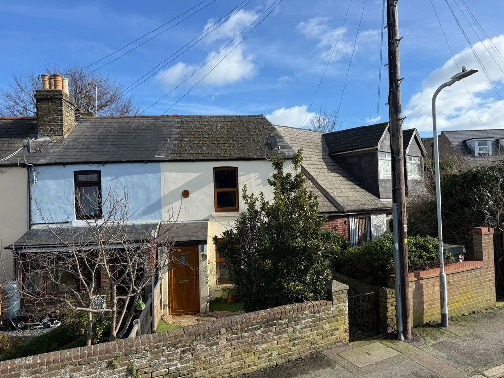 Property photo 2 of 13