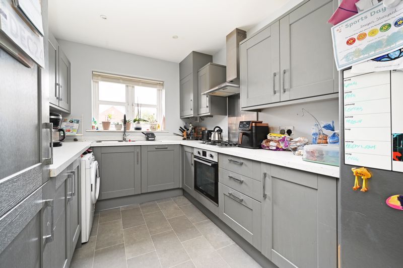 Property photo 3 of 26 Kitchen