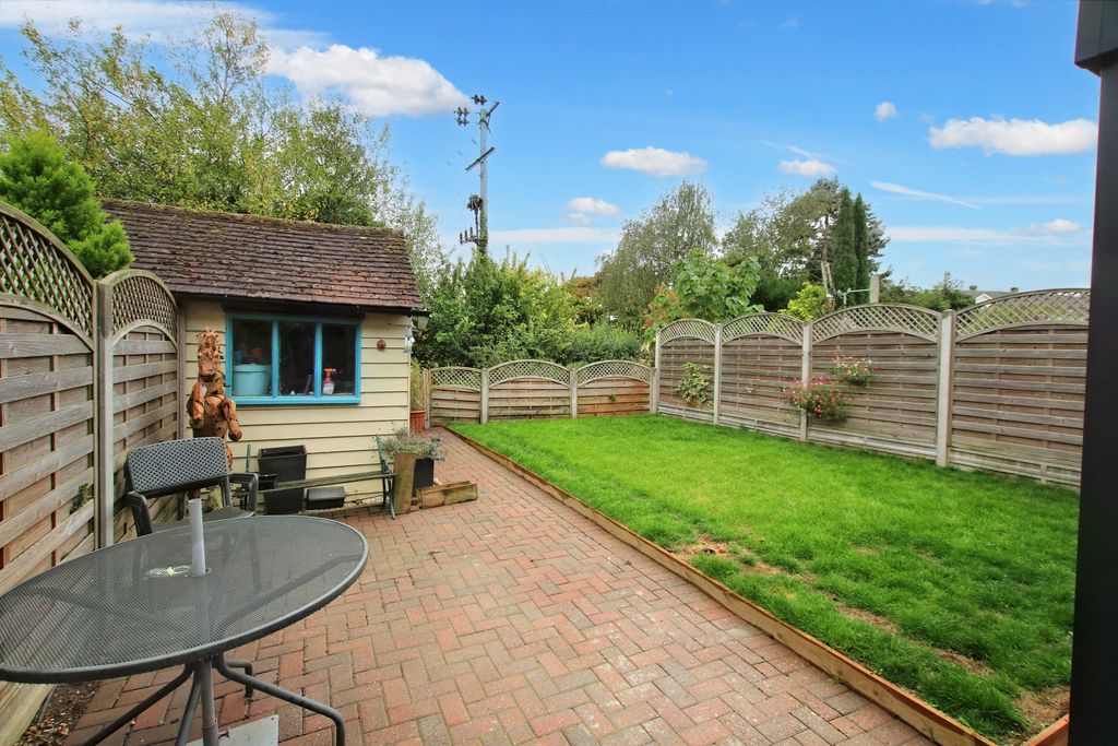 Property photo 2 of 11