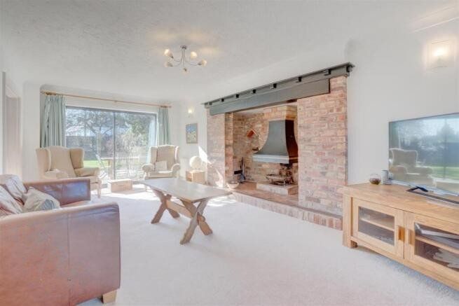 Property photo 2 of 11 Picture No. 20