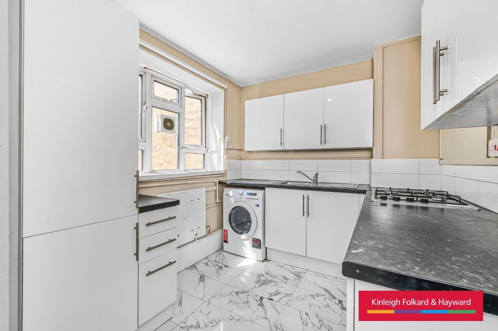 Property photo 2 of 21 Picture No. 04