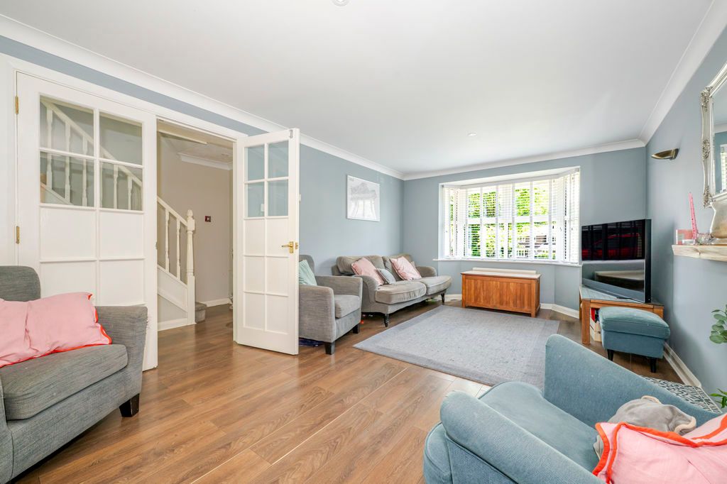 Property photo 2 of 16 Photo 1