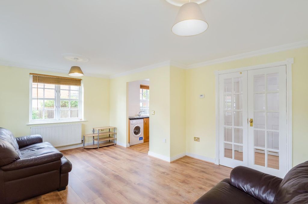 Property photo 3 of 7 Picture 3