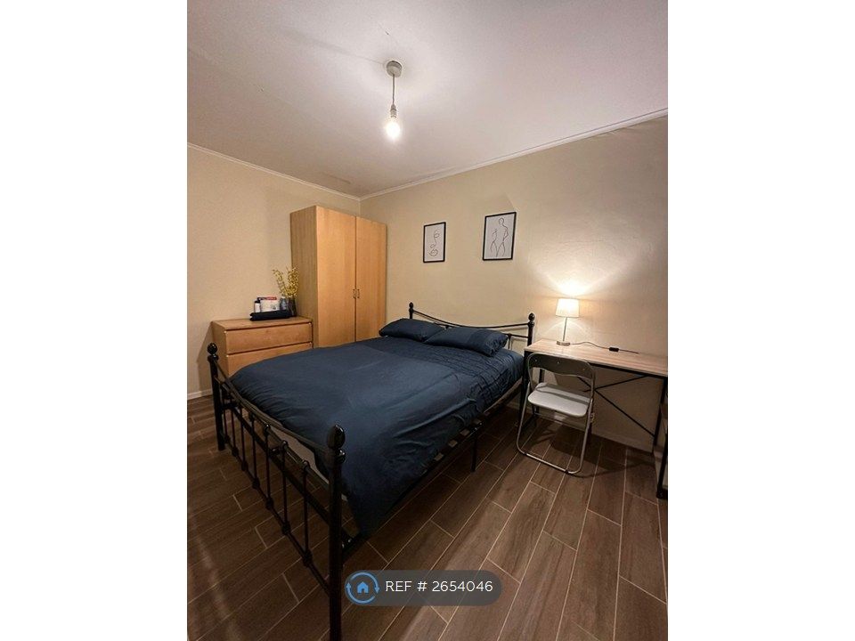 Property photo 2 of 26