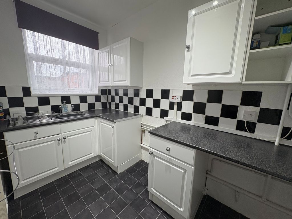 Property photo 3 of 8 22