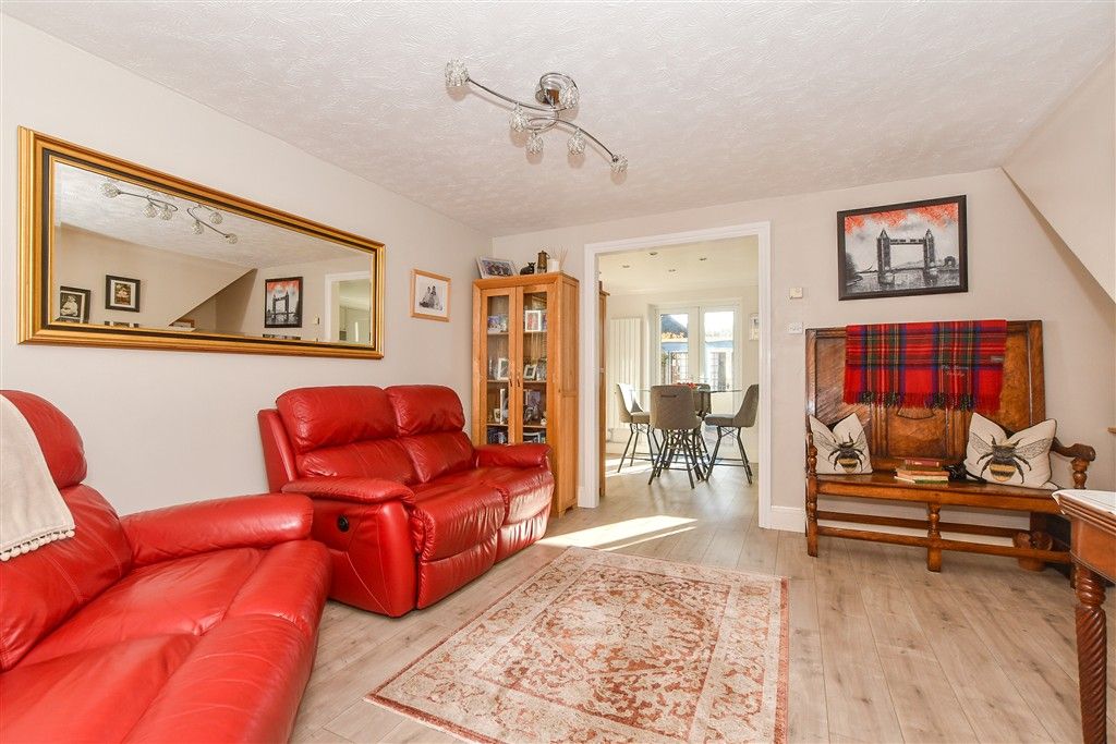 Property photo 2 of 13 Lounge