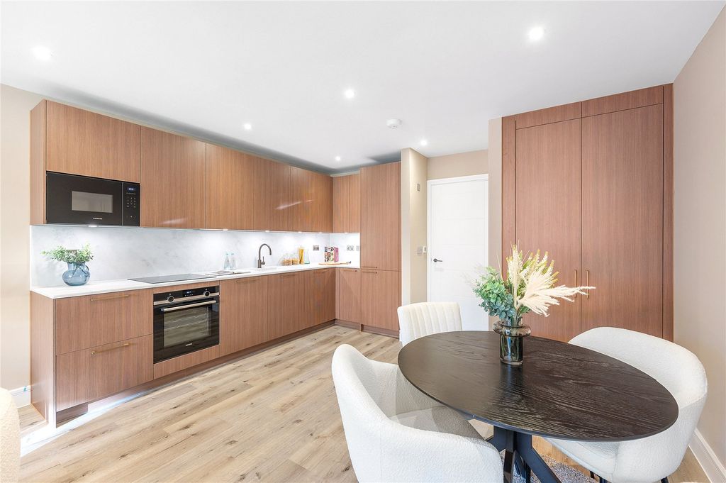 Property photo 2 of 8 Picture No. 08