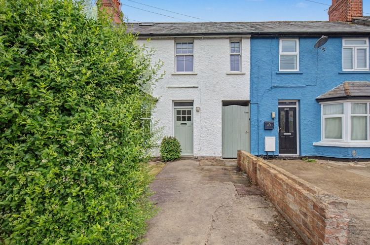 Property photo 1 of 9 330226