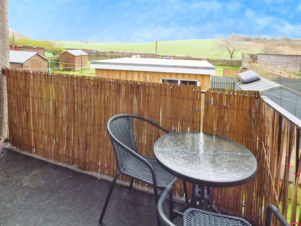 Property photo 3 of 21 Balcony