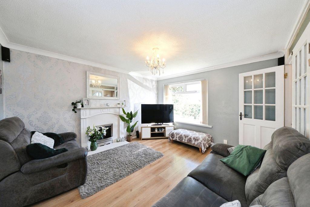 Property photo 3 of 12 Pbox-Img.Jpg