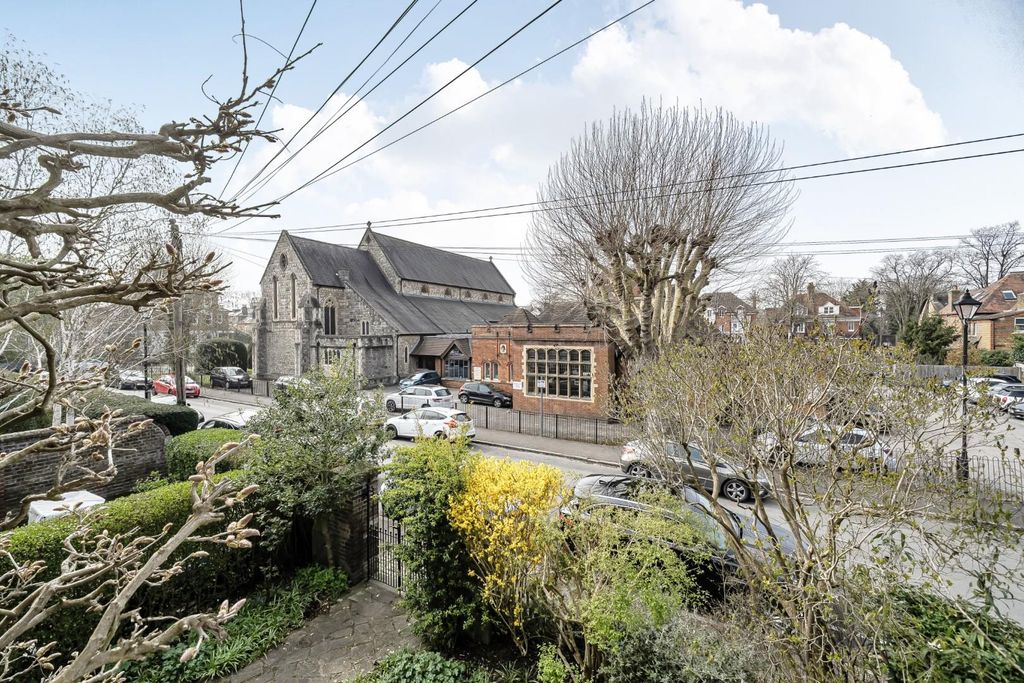 Property photo 3 of 19