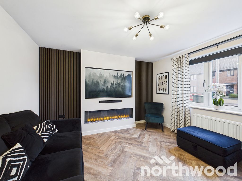 Property photo 3 of 34