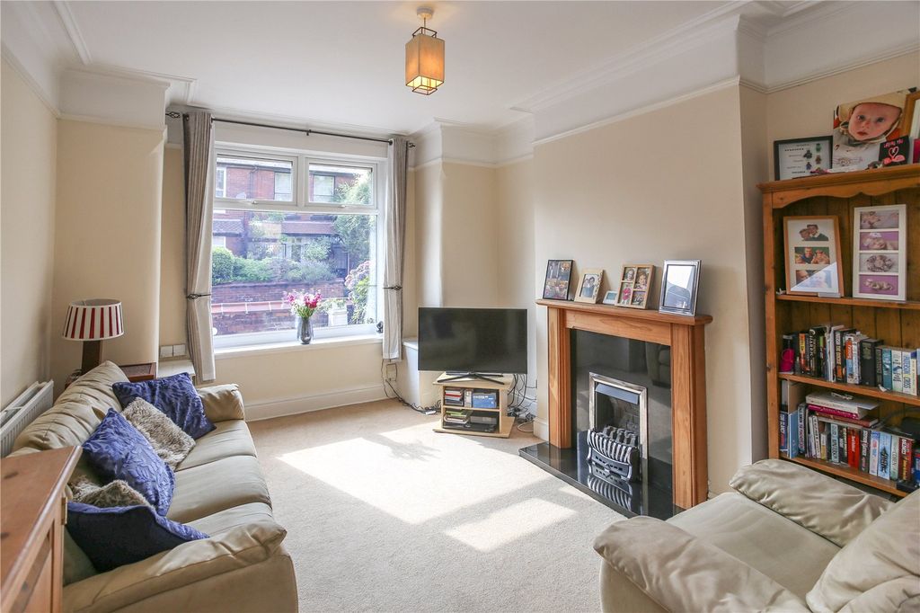 Property photo 2 of 16 Picture No. 03