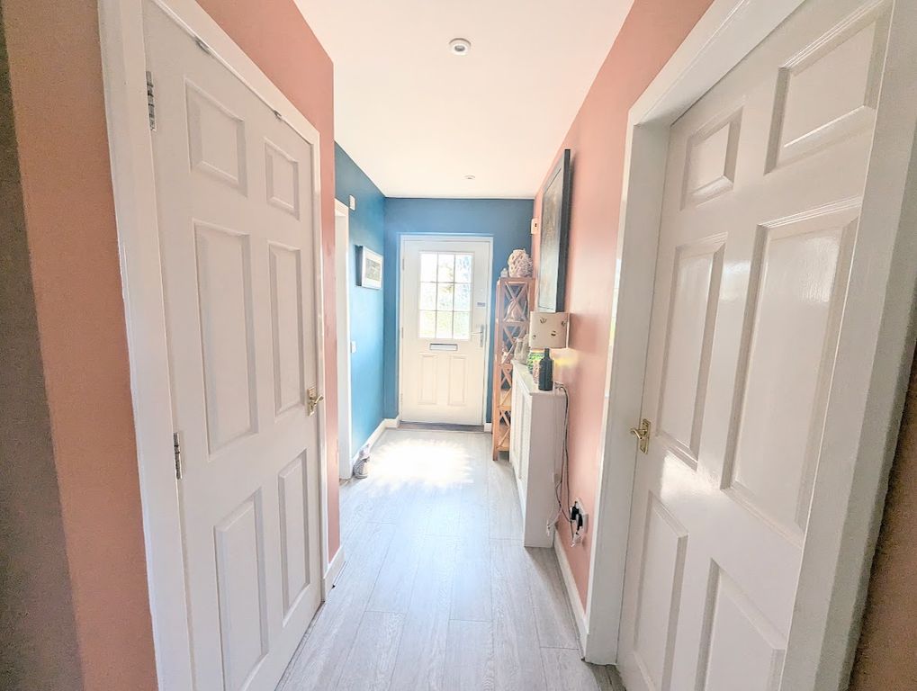 Property photo 3 of 26