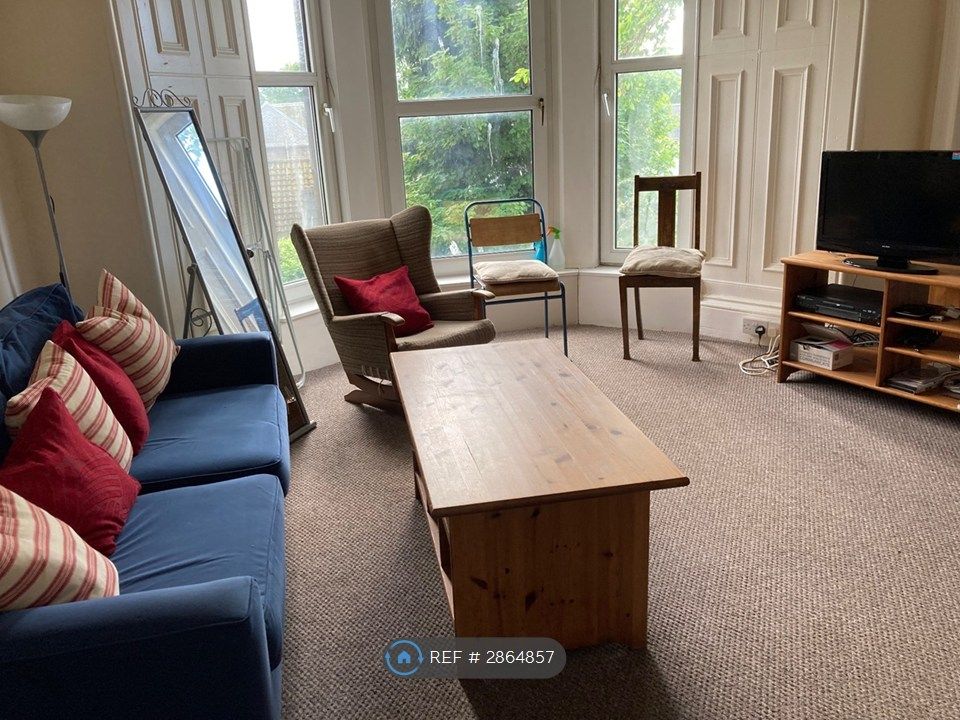 Property photo 2 of 8