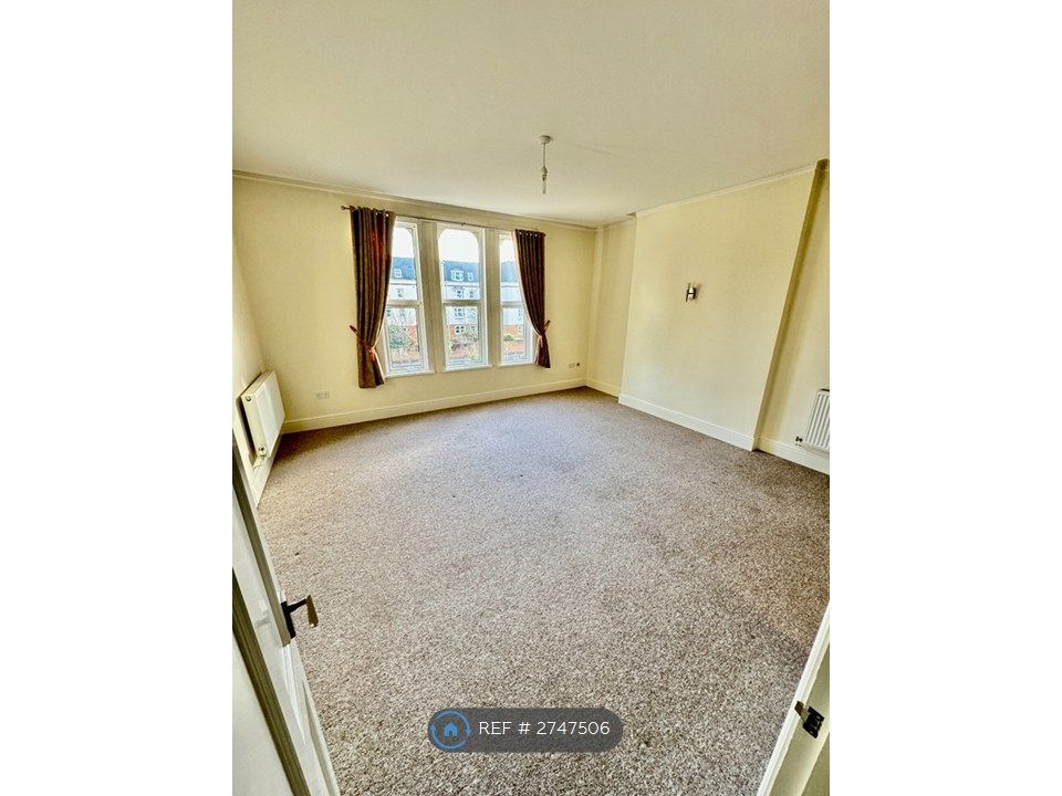 Property photo 2 of 9 Sitting Room