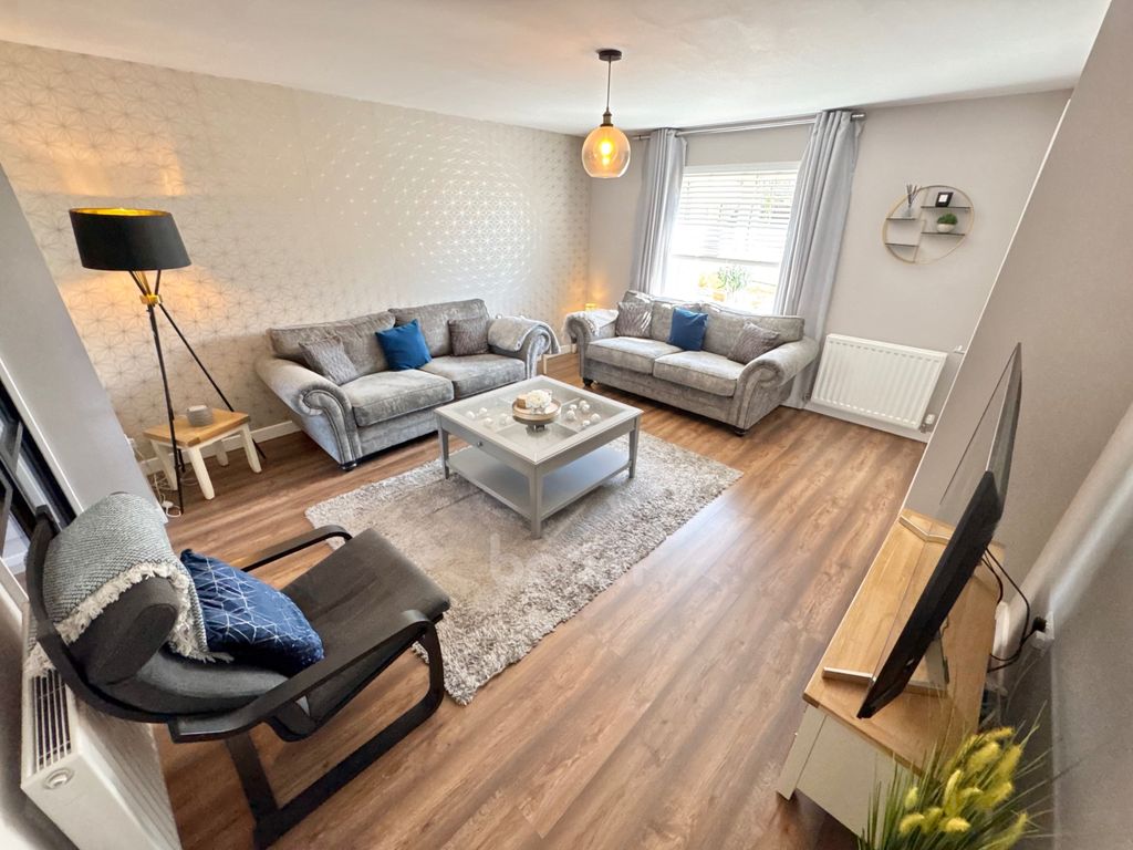 Property photo 3 of 32 Img_6226