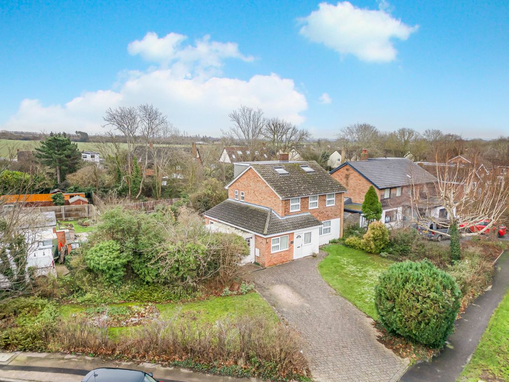 Property photo 1 of 32 744586