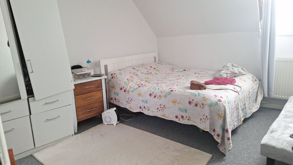 Property photo 3 of 4 Img_20250121_113851490