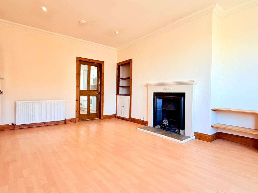 2 bed flat to rentScott Street, Perth PH2 photo 3