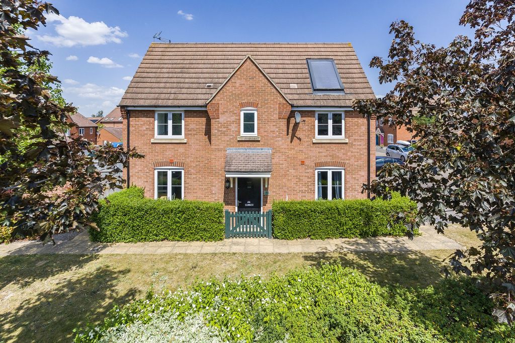 Property photo 1 of 18