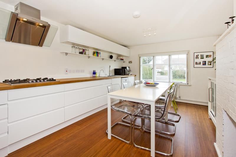 Property photo 3 of 11 Kitchen1.Jpg