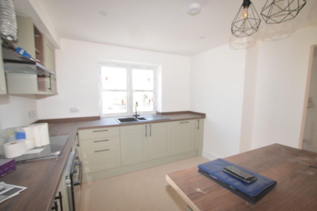 Property photo 3 of 14 Dsc_0062 (Medium).Jpg