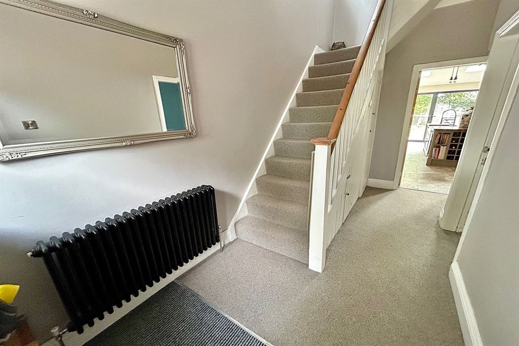Property photo 2 of 31 Entrance Hallway