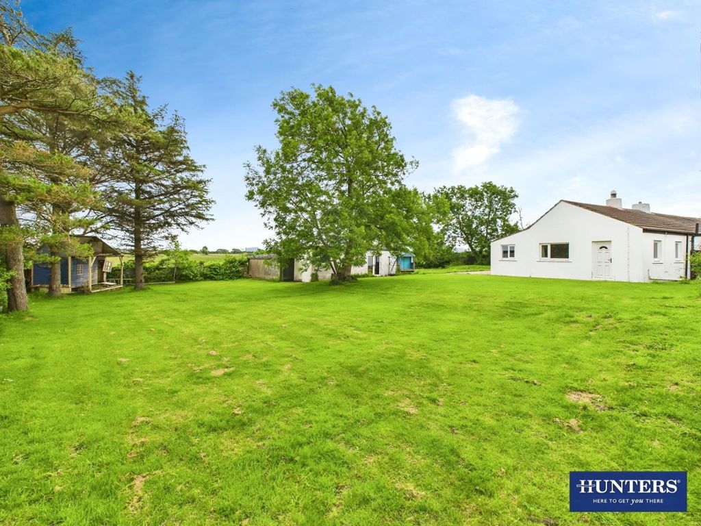 Property photo 2 of 33